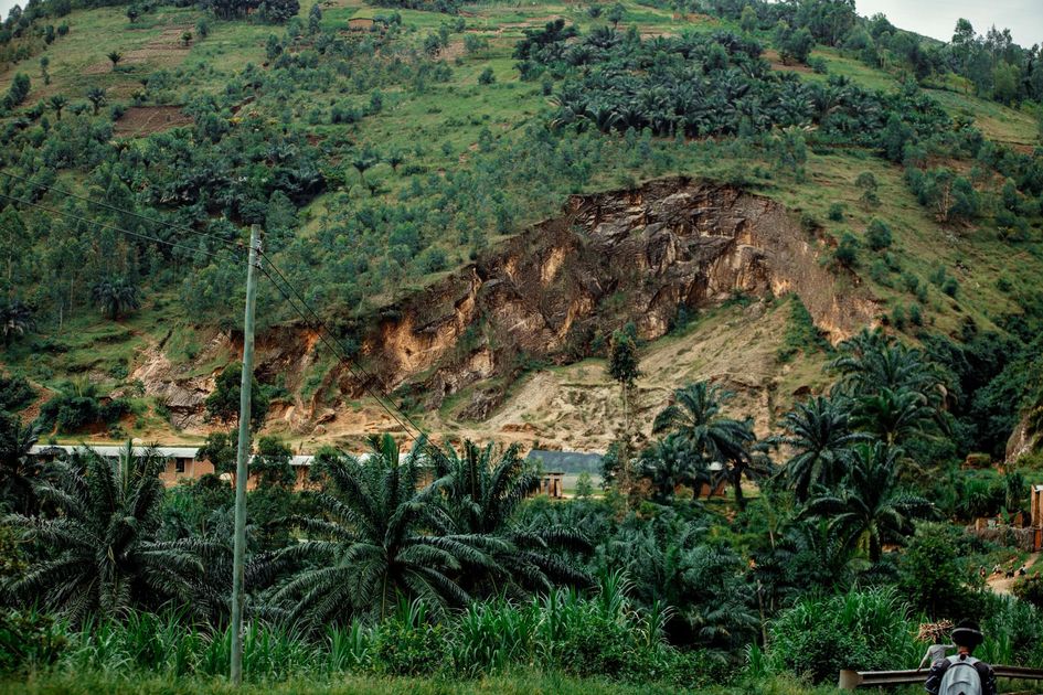 Costa Verde Miraflores: Riesgo de derrumbe tras caída de poste por erosión