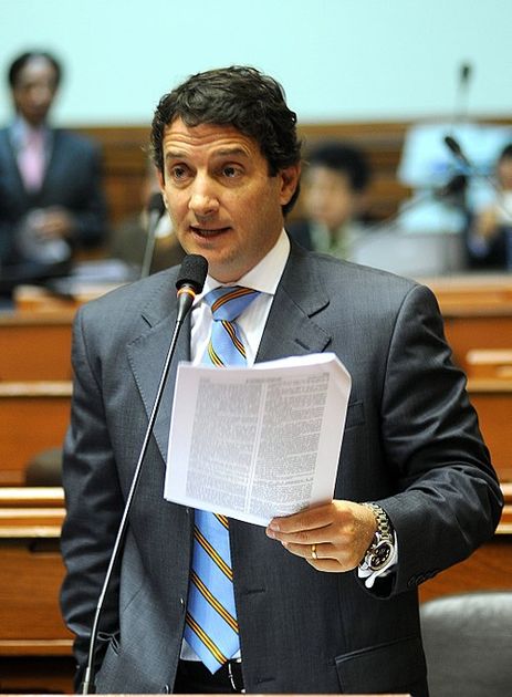 Alcalde Renzo Reggiardo anuncia retiro de 20 toneladas de basura tras concierto de BTS en San Marcos