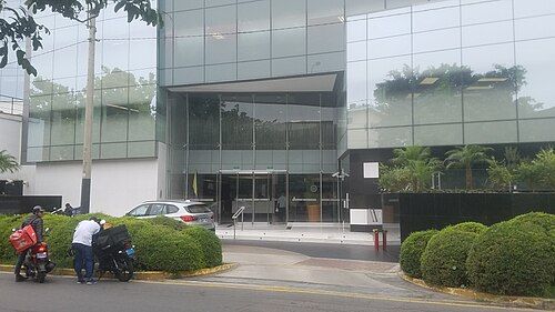 Amenazan de muerte a director del colegio Víctor Andrés Belaúnde en La Victoria