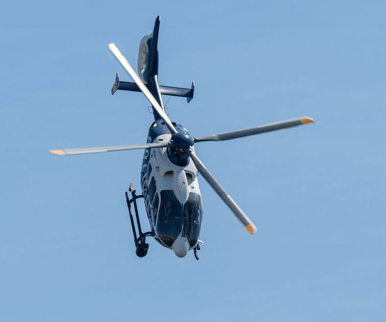 PNP refuerza seguridad en patios de maniobra con patrullaje aéreo y terrestre